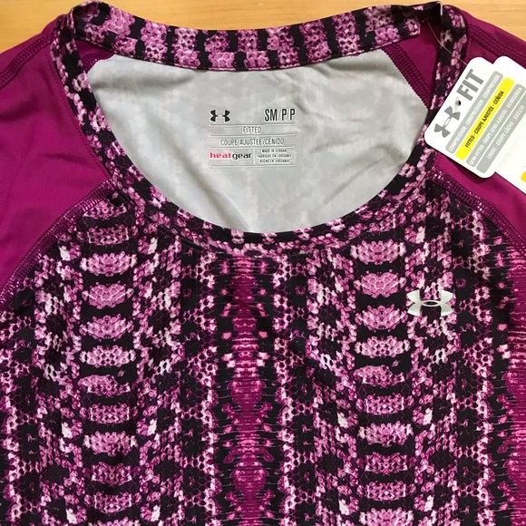 Under Armor Raglan Athletic Magenta Snakeskin Set - Picture 3 of 6